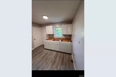 1965 Park Lane, Saint Louis, MO 63136 - Photo 9