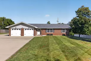 927 Country Haven Dr, Imperial, MO 63052 - Photo 1