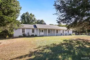 230 N Bernhardt Ave, Gerald, MO 63037 - Photo 1
