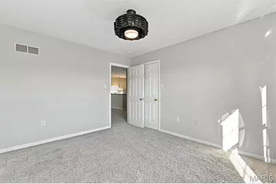 137 Birchwood Trail Drive, Maryland Heights, MO 63043 - Photo 31
