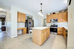 820 JB Hunt Ct, Ballwin, MO 63021 - Photo 23
