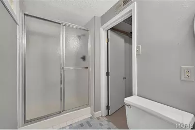 1365 Parakeet Lane, Florissant, MO 63031 - Photo 23