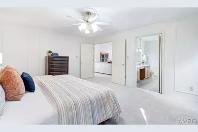 129 Saint Stanislaus Court, Florissant, MO 63031 - Photo 17