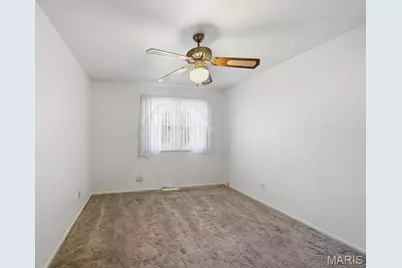 486 Scenic Drive, Saint Louis, MO 63137 - Photo 11