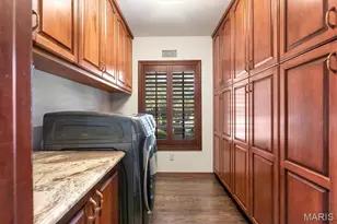 150 Camfield Square Dr, Saint Louis, MO 63141 - Photo 27