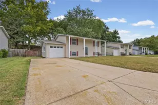 510 Keeney Dr, Saint Charles, MO 63304 - Photo 3