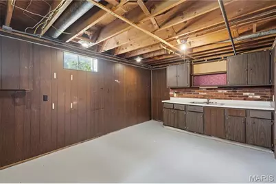 5 Hammes Drive, Florissant, MO 63031 - Photo 17