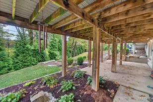 13 Spoede Hills Dr, Saint Louis, MO 63141 - Photo 23
