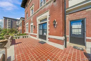 57 Kingsbury Pl, Saint Louis, MO 63112 - Photo 45