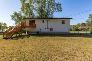 601 Louise St, Farmington, MO 63640 - Photo 7