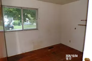 980 Boulder Dr, Florissant, MO 63031 - Photo 7