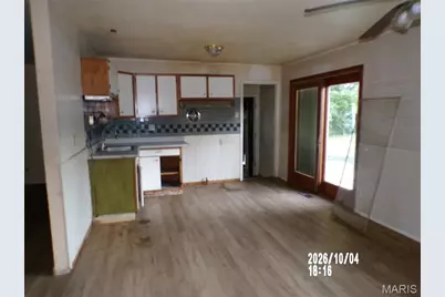 980 Boulder Drive, Florissant, MO 63031 - Photo 3