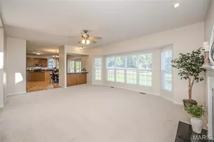 1048 Pierpoint Ln, Saint Charles, MO 63303 - Photo 13