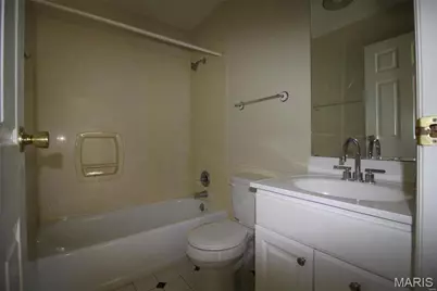 1532 Woodroyal East Dr, Chesterfield, MO 63017 - Photo 31