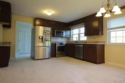 1532 Woodroyal East Dr, Chesterfield, MO 63017 - Photo 5