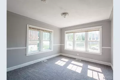 3529 Belaire Place, Saint Louis, MO 63121 - Photo 7