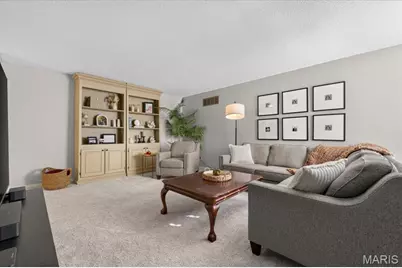 12839 Hasbrook Drive, Saint Louis, MO 63146 - Photo 11