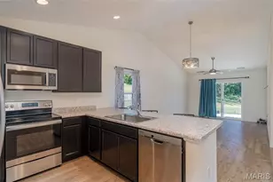 815 Locust St, Washington, MO 63090 - Photo 11