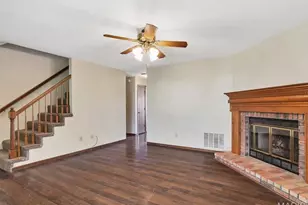 1241 Monaco Ln, Saint Charles, MO 63303 - Photo 5