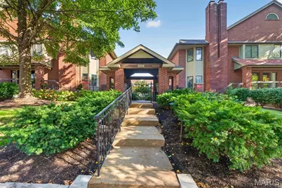 4453 West Pine Boulevard #1, Saint Louis, MO 63108 - Photo 1