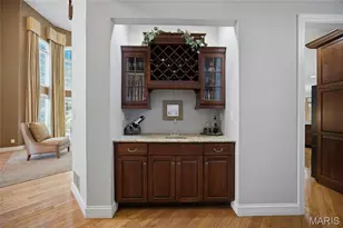 9542 Country Club Green, Sunset Hills, MO 63127 - Photo 29