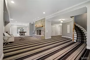 9542 Country Club Green, Sunset Hills, MO 63127 - Photo 47