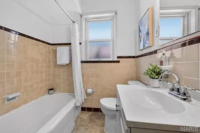 5645 Tholozan Avenue, Saint Louis, MO 63109 - Photo 21