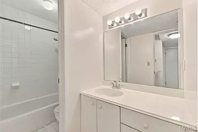 10332 Corbeil Drive, Unincorporated, MO 63146 - Photo 19