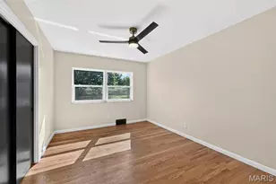 7 Biritz Dr, Saint Louis, MO 63137 - Photo 23