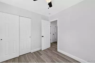 4235 Martyridge Drive, Oakville, MO 63129 - Photo 15