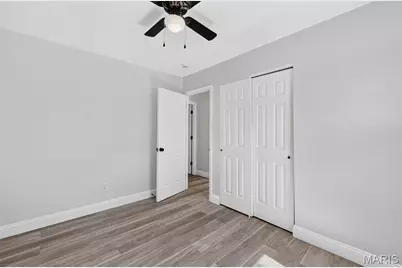4235 Martyridge Drive, Oakville, MO 63129 - Photo 17
