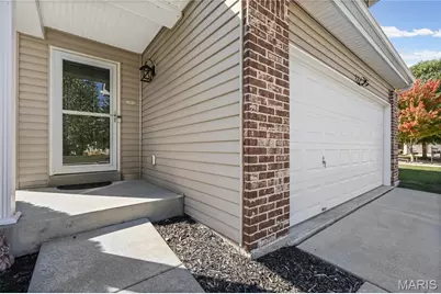513 Parkgate Drive, Lake Saint Louis, MO 63367 - Photo 7