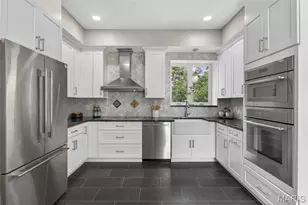 4 Litzsinger Ln, Ladue, MO 63124 - Photo 27
