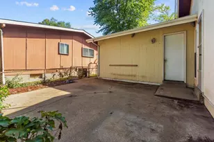1395 St Anthony Ln, Florissant, MO 63033 - Photo 5