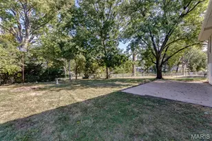 7601 General Sheridan Ln, Affton, MO 63123 - Photo 39