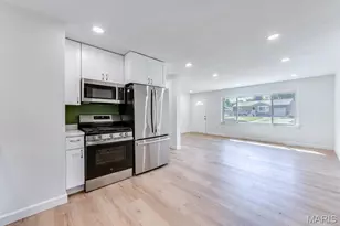 7601 General Sheridan Ln, Affton, MO 63123 - Photo 9