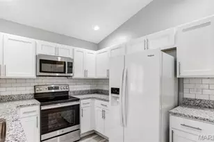 926 Osage Villa Ct, Villa Ridge, MO 63089 - Photo 3