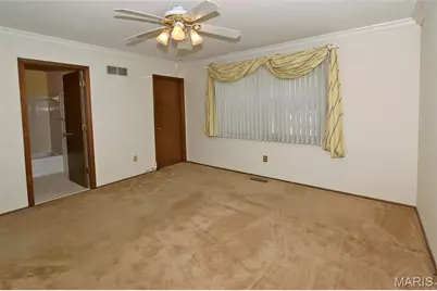 560 Running Creek Drive, Ballwin, MO 63021 - Photo 17