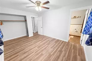 121 N 18th St, Louisiana, MO 63353 - Photo 7