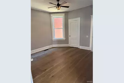 4582 Clarence Avenue, Saint Louis, MO 63115 - Photo 5