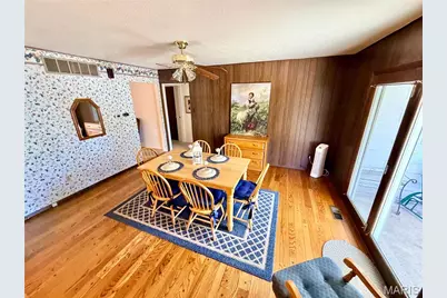 10646 Foxpath Drive, Bellefontaine Neighbors, MO 63137 - Photo 9