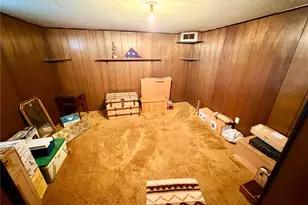 10646 Foxpath Dr, Bellefontaine Neighbors, MO 63137 - Photo 19