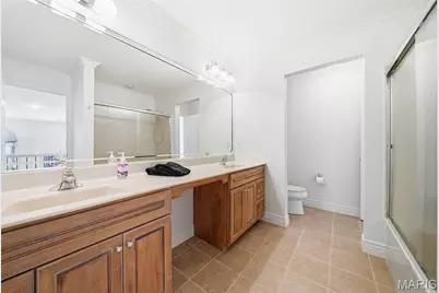 15826 Harris Ridge Court #15826, Chesterfield, MO 63017 - Photo 27