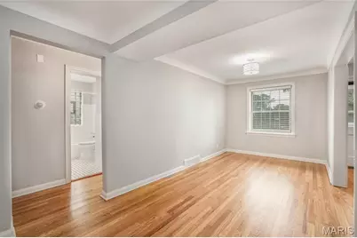 880 N McKnight #2S, University City, MO 63132 - Photo 7