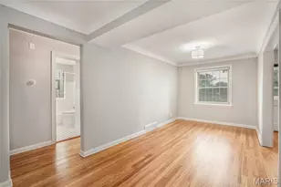 880 N McKnight, University City, MO 63132 - Photo 7