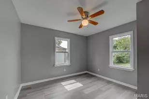 7640 Stanwood Dr, Normandy, MO 63121 - Photo 7