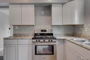7640 Stanwood Dr, Normandy, MO 63121 - Photo 5