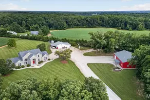 396 Bunker Hill Rd, Silex, MO 63377 - Photo 1
