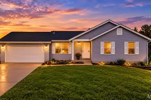 16 Devondale Pl, Saint Peters, MO 63376 - Photo 1