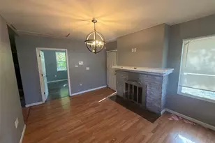 451 Northridge Dr, Saint Louis, MO 63137 - Photo 5